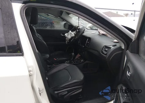 2020 Jeep Compass Limited 4X4 z USA, uszkodzony, nr VIN 3C4NJDCB6LT150421